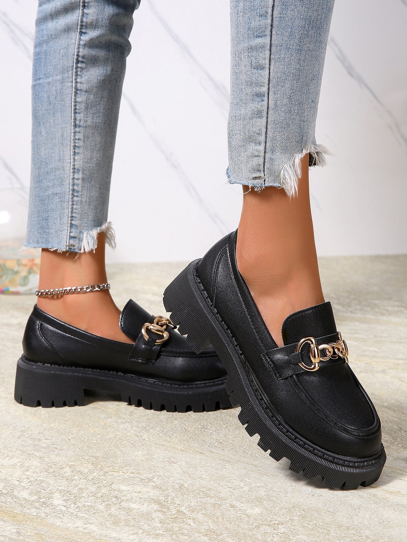 Fiorelle Women's Plus Size British Style Leather Platform Slip-On Loafers