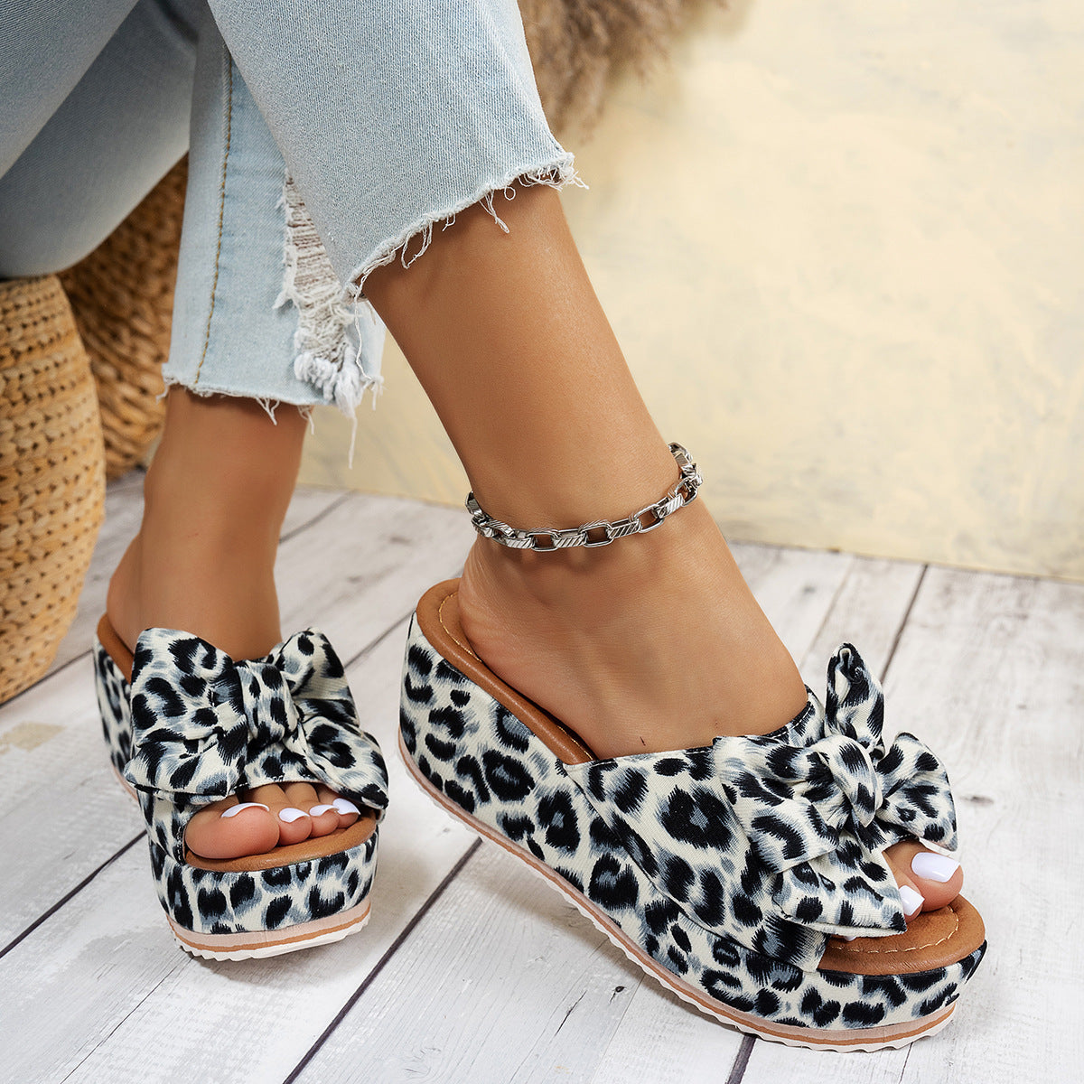 Fiorelle Women’s Sorelle Leopard Print Bow Platform Wedge Slides – Stable Chunky Heel Casual Summer Sandals (US 5–10)