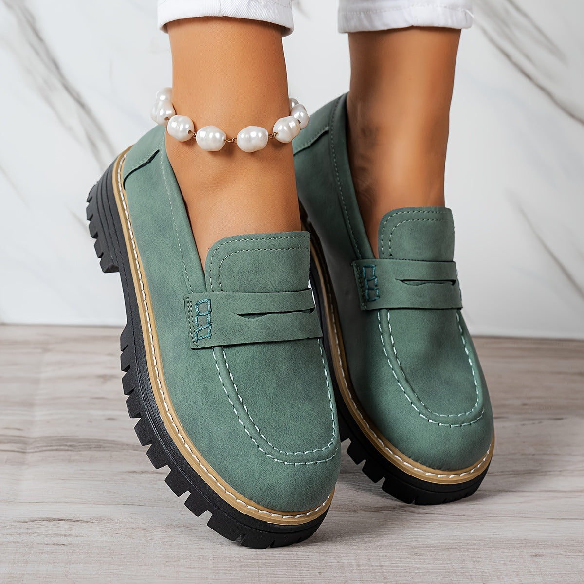 Fiorelle Women's Plus Size Casual Retro Suede Loafers with Chunky Heel Platform