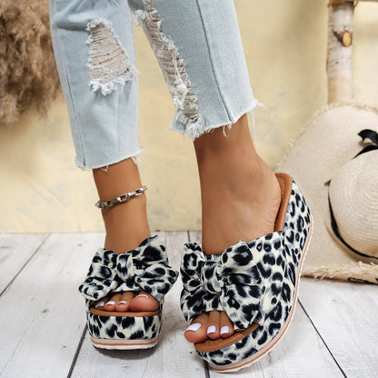 Fiorelle Women’s Sorelle Leopard Print Bow Platform Wedge Slides – Stable Chunky Heel Casual Summer Sandals (US 5–10)