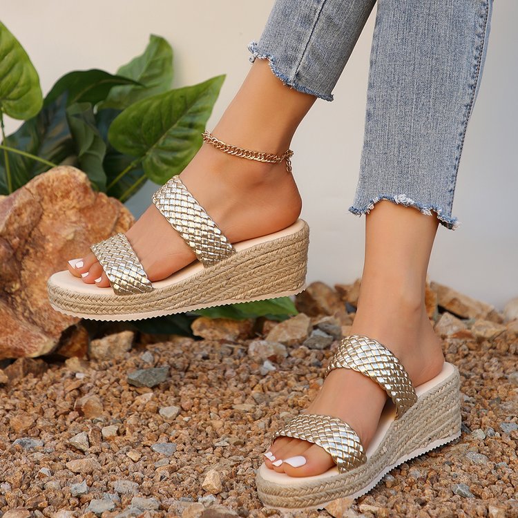 Fiorelle Women’s RetroWeave Wedge Slide Sandals – Braided Platform Summer Slippers (US 5–10)