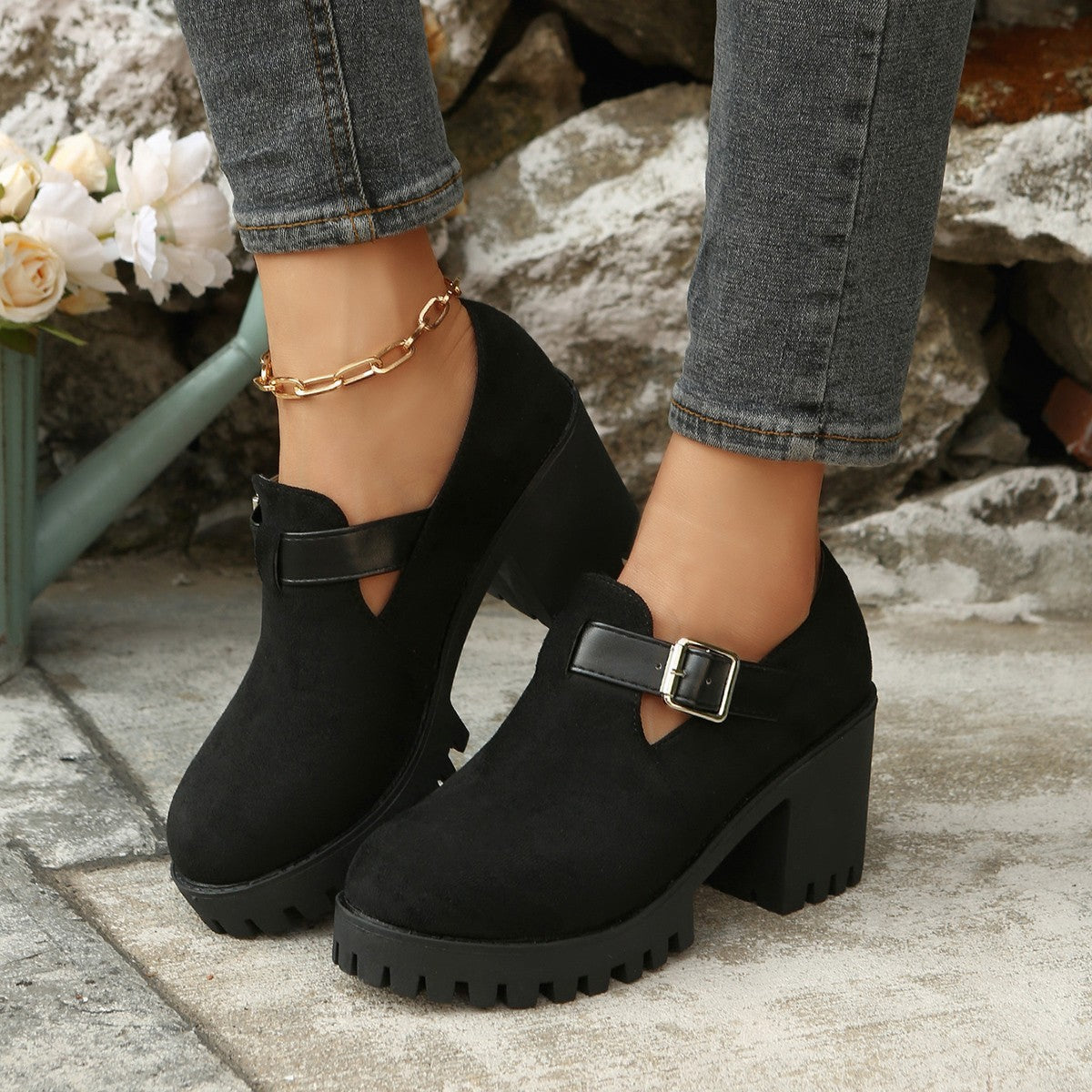 Fiorelle Women’s Elevare Buckle Round-Toe Platform Pumps – Chunky Heel Fashion Shoes (US 5–10)