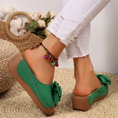 Fiorelle Women’s Liora Bow Flower Platform Wedge Slide Sandals – Peep-Toe Wide Strap Summer Slides (US 5–10.5)
