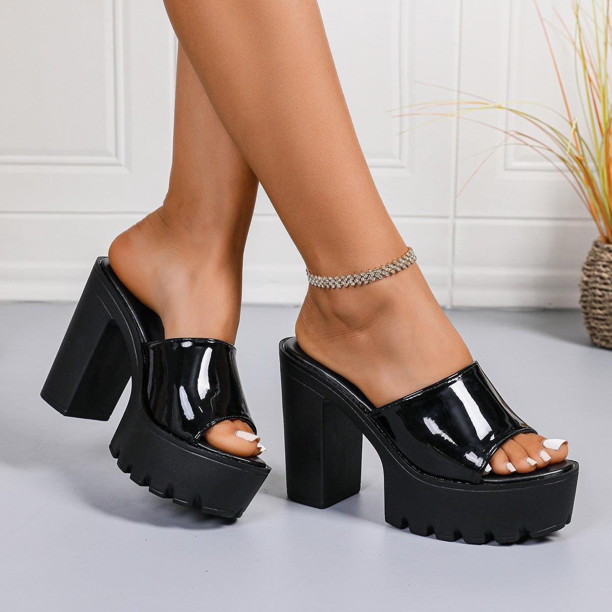 Fiorelle Women’s Elvara Platform Block Heel Slide Sandals – High Platform Chic Dress Heels (US 5–10.5)