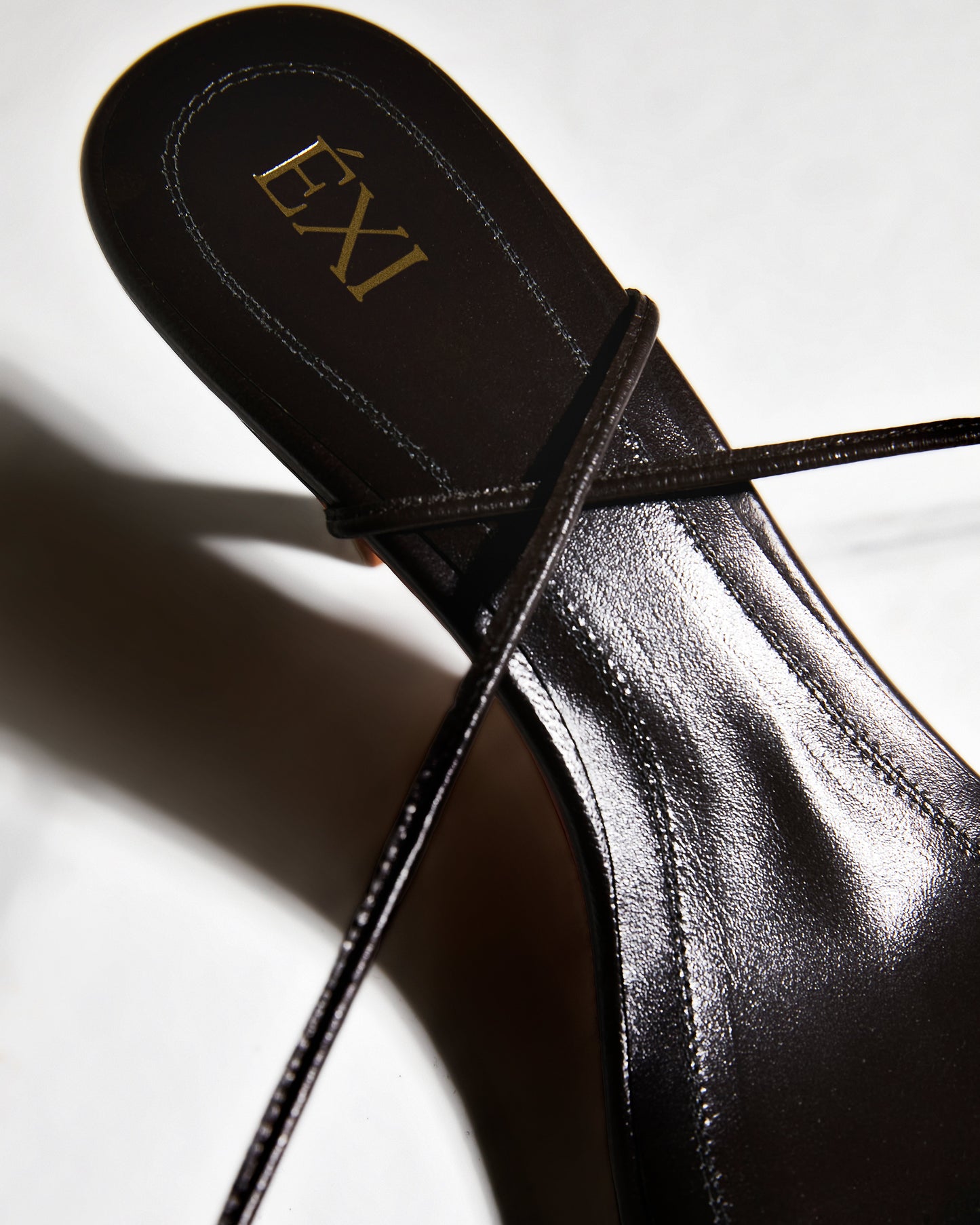 THALIA LACEUP COFFEE