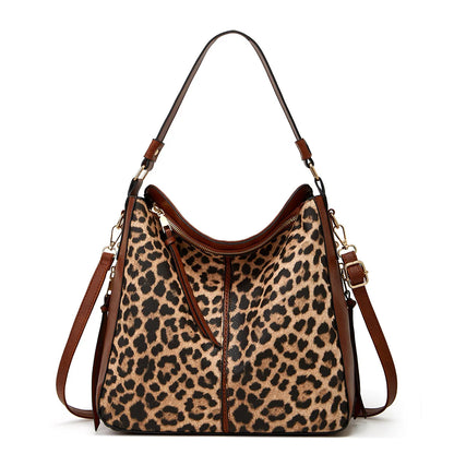 Savanna Harlow Shoulder Bag