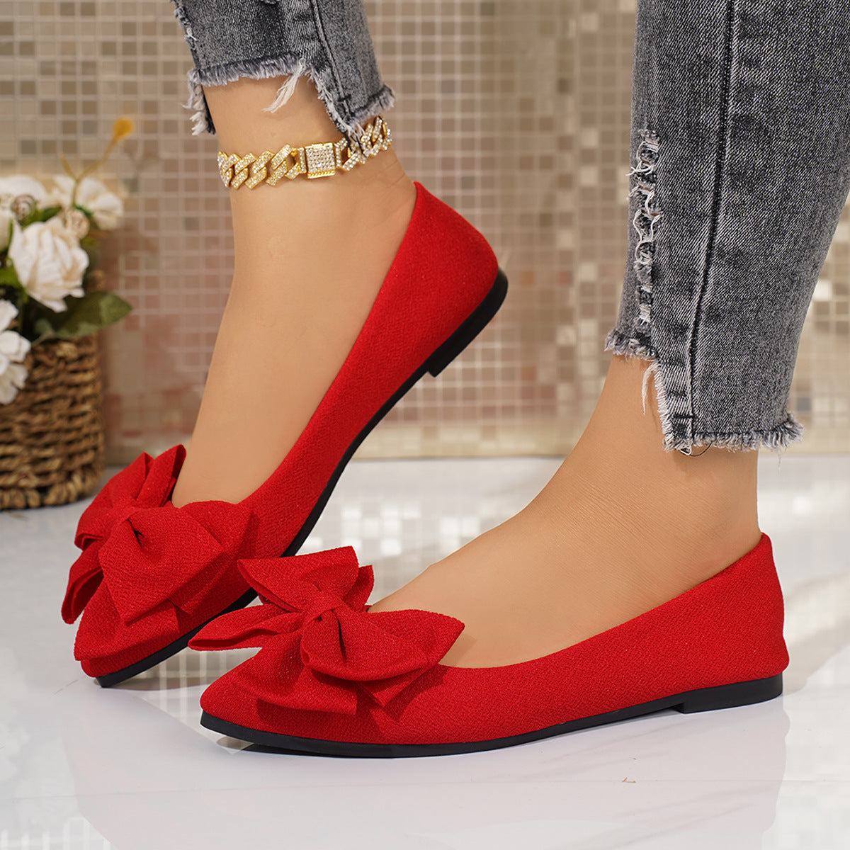 Fiorelle Women’s Bella Bow Slip-On Flat Loafers – Pointed-Toe Casual Soft-Soled Shoes (US5–10.5)