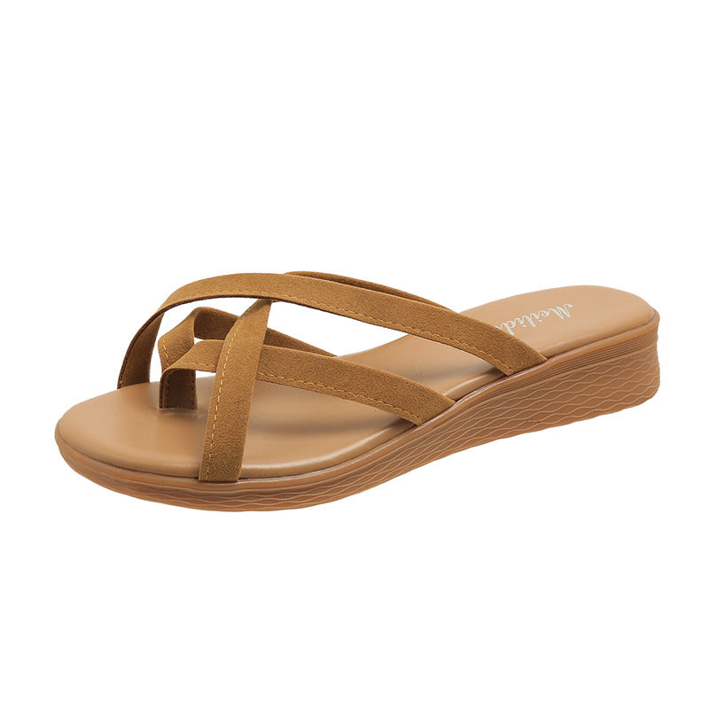 Fiorelle Women’s Vela Flat Toe-Ring Slides – Comfortable Slightly-Heeled Fashion Beach Sandals (US 5–10.5)