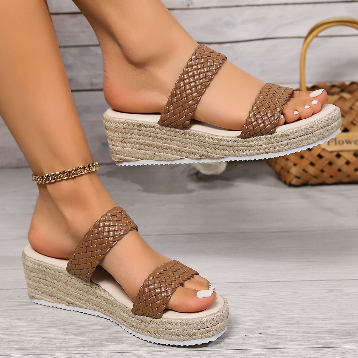 Fiorelle Women’s RetroWeave Wedge Slide Sandals – Braided Platform Summer Slippers (US 5–10)
